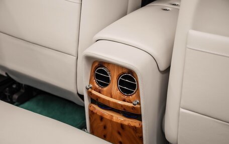 Rolls-Royce Phantom VII рестайлинг, 2016 год, 80 000 000 рублей, 16 фотография