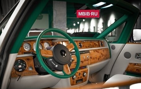 Rolls-Royce Phantom VII рестайлинг, 2016 год, 80 000 000 рублей, 30 фотография