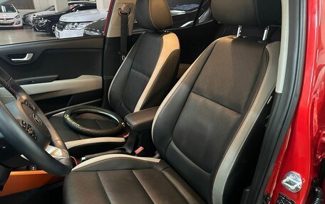KIA Stonic, 2019 год, 1 700 000 рублей, 13 фотография