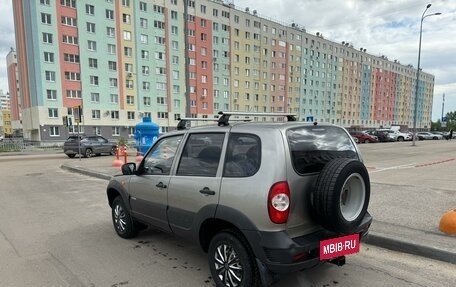 Chevrolet Niva I рестайлинг, 2010 год, 345 000 рублей, 6 фотография