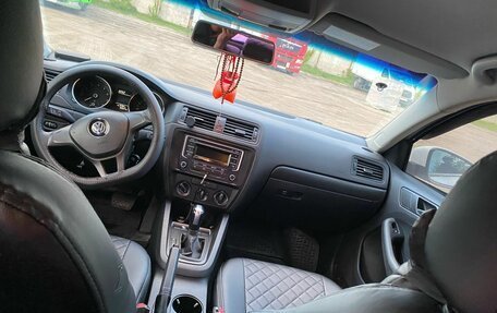 Volkswagen Jetta VI, 2015 год, 1 040 000 рублей, 4 фотография