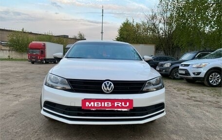 Volkswagen Jetta VI, 2015 год, 1 040 000 рублей, 5 фотография