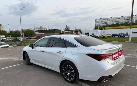 Toyota Avalon, 2022 год, 3 280 000 рублей, 14 фотография