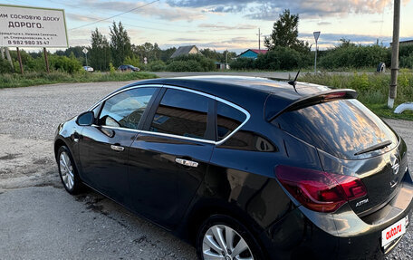 Opel Astra J, 2011 год, 880 000 рублей, 11 фотография
