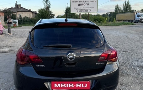 Opel Astra J, 2011 год, 880 000 рублей, 3 фотография