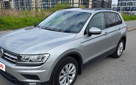 Volkswagen Tiguan II, 2020 год, 2 500 000 рублей, 2 фотография
