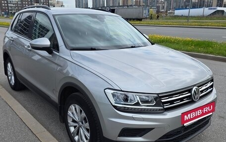 Volkswagen Tiguan II, 2020 год, 2 500 000 рублей, 3 фотография