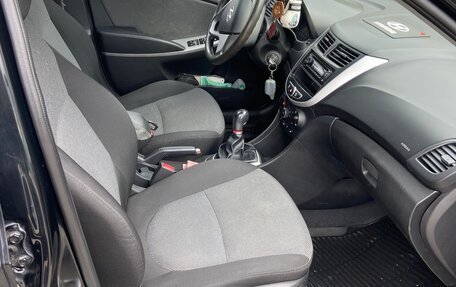 Hyundai Solaris II рестайлинг, 2014 год, 876 000 рублей, 5 фотография