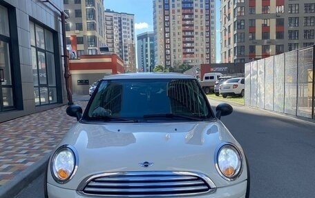 MINI Hatch, 2010 год, 820 000 рублей, 2 фотография