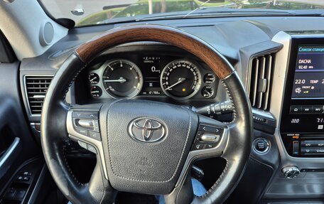 Toyota Land Cruiser 200, 2018 год, 7 500 000 рублей, 6 фотография