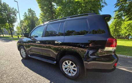 Toyota Land Cruiser 200, 2018 год, 7 500 000 рублей, 18 фотография