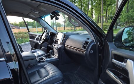 Toyota Land Cruiser 200, 2018 год, 7 500 000 рублей, 13 фотография