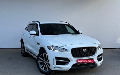 Jaguar F-Pace, 2017 год, 3 290 000 рублей, 18 фотография