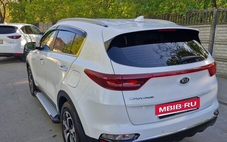 KIA Sportage IV рестайлинг, 2018 год, 2 260 000 рублей, 3 фотография