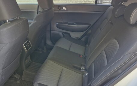 KIA Sportage IV рестайлинг, 2018 год, 2 260 000 рублей, 13 фотография