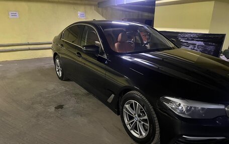 BMW 5 серия, 2019 год, 2 300 000 рублей, 4 фотография