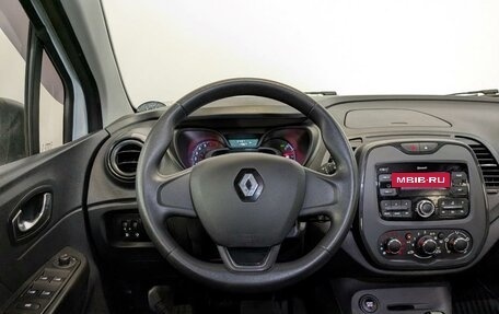 Renault Kaptur I рестайлинг, 2017 год, 1 340 000 рублей, 22 фотография