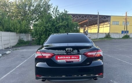 Toyota Camry, 2018 год, 3 050 000 рублей, 5 фотография