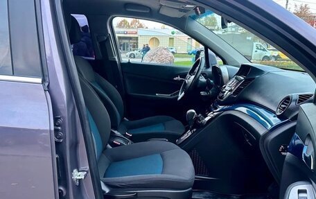Chevrolet Orlando I, 2012 год, 1 050 000 рублей, 2 фотография