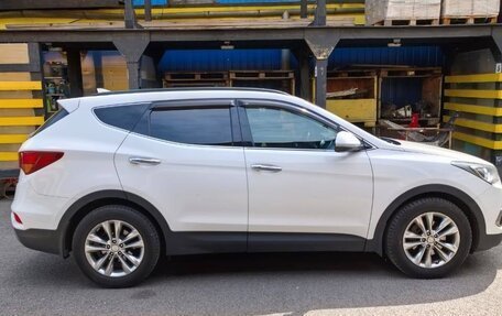 Hyundai Santa Fe III рестайлинг, 2017 год, 2 300 000 рублей, 2 фотография