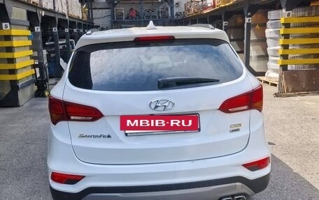 Hyundai Santa Fe III рестайлинг, 2017 год, 2 300 000 рублей, 5 фотография