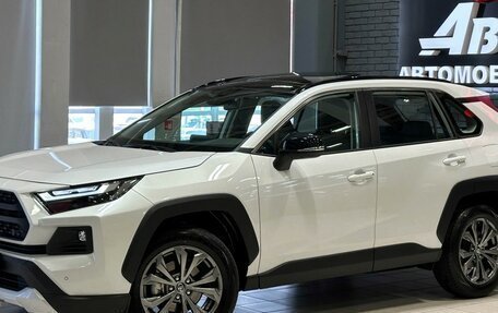 Toyota RAV4, 2024 год, 3 867 000 рублей, 2 фотография
