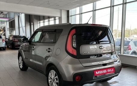 KIA Soul II рестайлинг, 2017 год, 1 575 000 рублей, 8 фотография