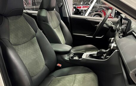 Toyota RAV4, 2024 год, 3 867 000 рублей, 17 фотография