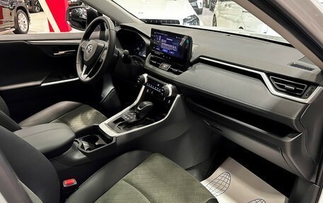 Toyota RAV4, 2024 год, 3 867 000 рублей, 18 фотография