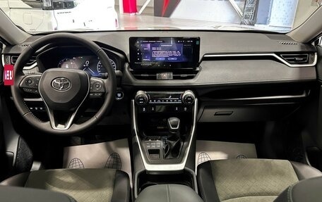 Toyota RAV4, 2024 год, 3 867 000 рублей, 34 фотография