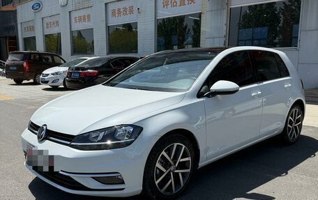 Volkswagen Golf VII, 2020 год, 1 471 442 рублей, 2 фотография