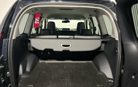 Toyota Land Cruiser Prado 150 рестайлинг 2, 2017 год, 4 680 000 рублей, 19 фотография