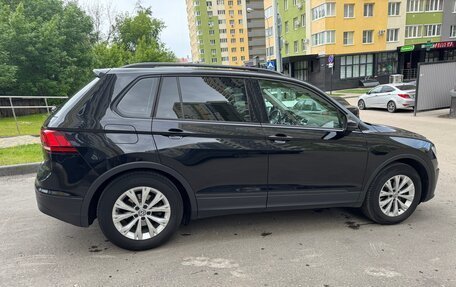 Volkswagen Tiguan II, 2020 год, 2 700 000 рублей, 5 фотография