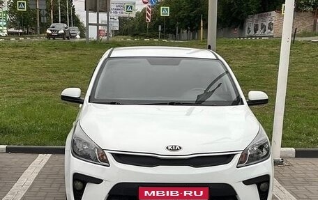 KIA Rio IV, 2018 год, 1 300 000 рублей, 1 фотография