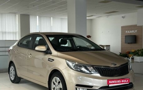 KIA Rio III рестайлинг, 2015 год, 890 000 рублей, 3 фотография