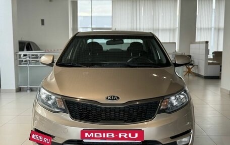 KIA Rio III рестайлинг, 2015 год, 890 000 рублей, 2 фотография