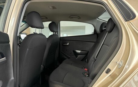 KIA Rio III рестайлинг, 2015 год, 890 000 рублей, 13 фотография