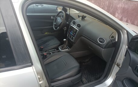 Ford Focus II рестайлинг, 2005 год, 420 000 рублей, 17 фотография