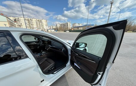 BMW 5 серия, 2021 год, 5 850 000 рублей, 18 фотография