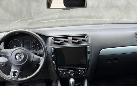 Volkswagen Jetta VI, 2012 год, 980 000 рублей, 7 фотография