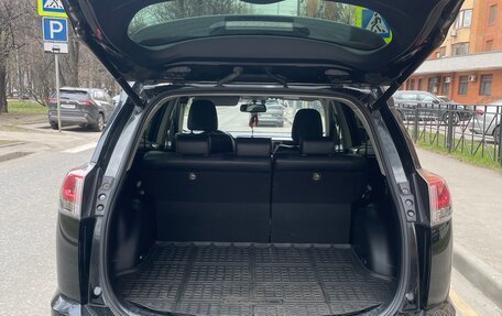 Toyota RAV4, 2016 год, 2 200 000 рублей, 6 фотография