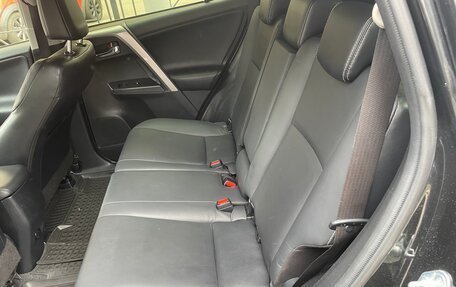 Toyota RAV4, 2016 год, 2 200 000 рублей, 10 фотография