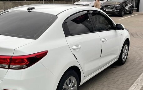 KIA Rio IV, 2018 год, 1 300 000 рублей, 3 фотография