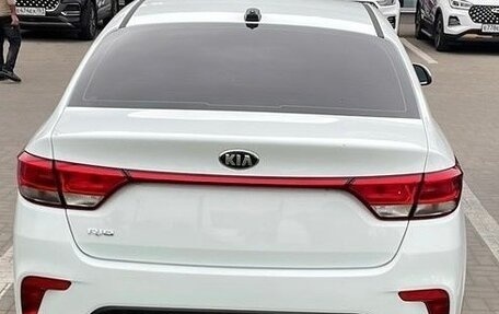KIA Rio IV, 2018 год, 1 300 000 рублей, 2 фотография