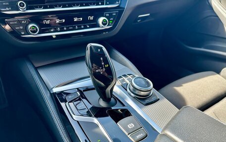 BMW 5 серия, 2018 год, 3 199 999 рублей, 15 фотография