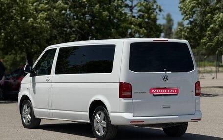 Volkswagen Multivan T5, 2014 год, 2 500 000 рублей, 4 фотография