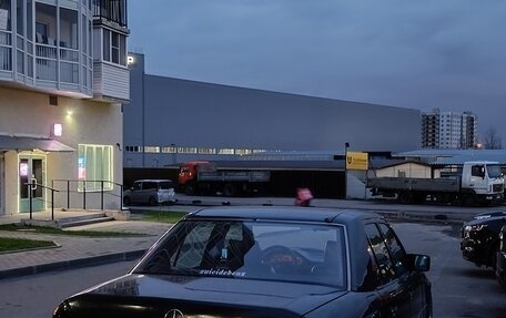 Mercedes-Benz E-Класс, 1992 год, 750 000 рублей, 10 фотография