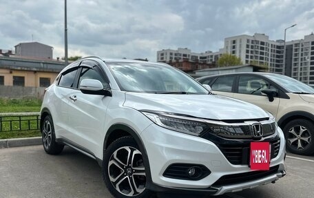 Honda Vezel, 2020 год, 2 375 000 рублей, 2 фотография