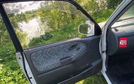 Suzuki Escudo III, 1997 год, 330 000 рублей, 1 фотография