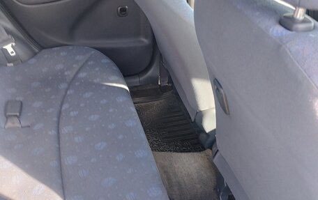 Toyota Vitz, 2002 год, 345 000 рублей, 12 фотография